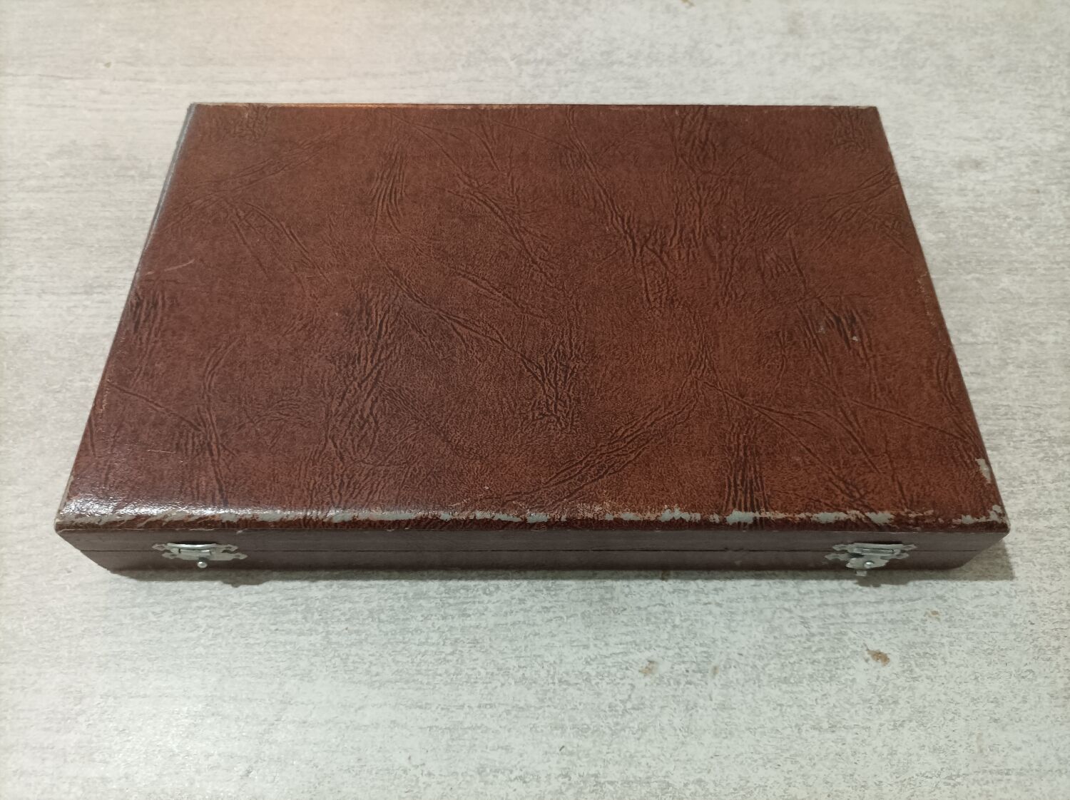 12 table knives Ercuis model Bary