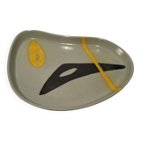 Ceramic dish by Peter Orlando, free form with abstract decoration, 1950s