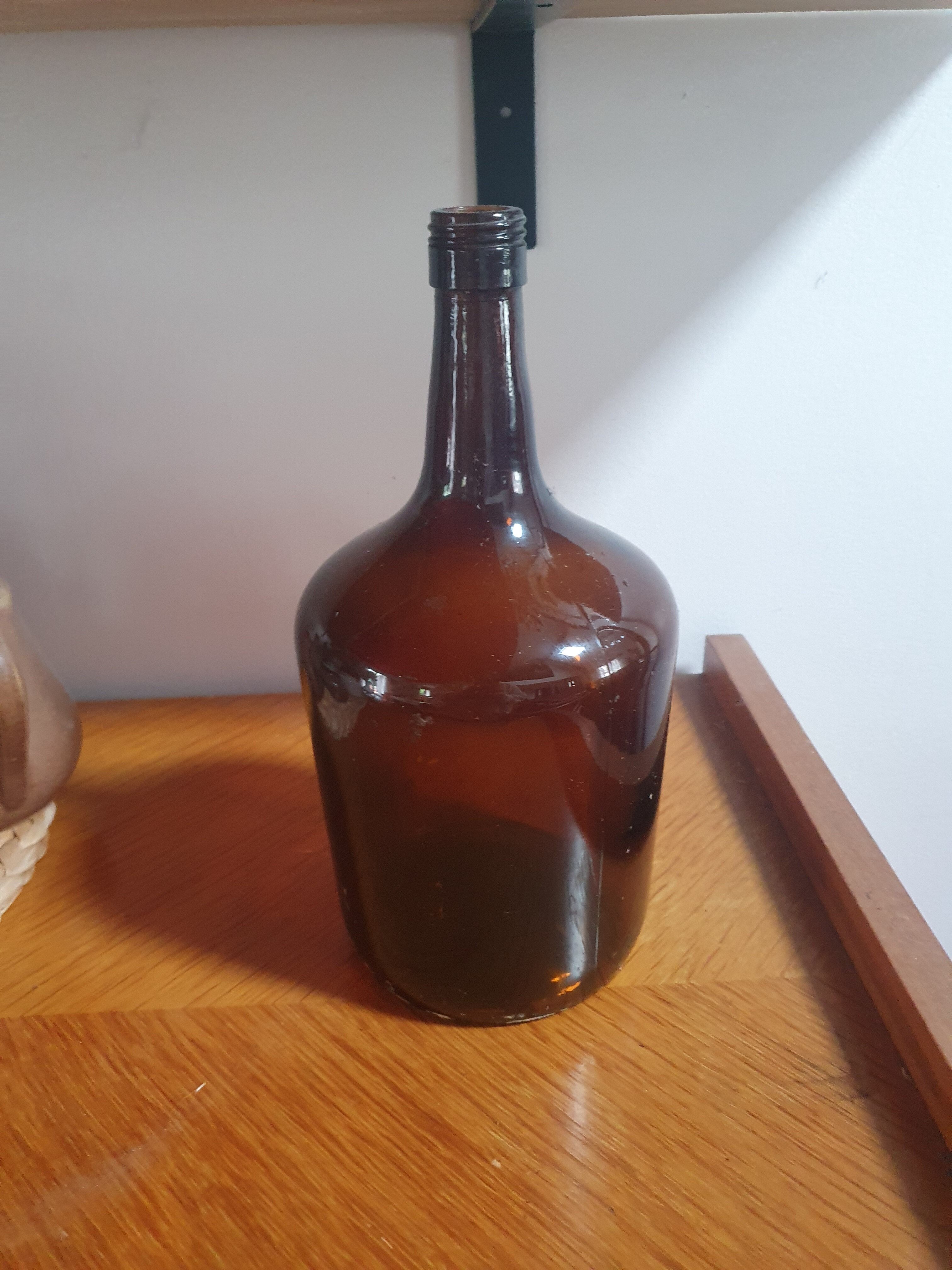 Lady Jeanne vase in brown smoked glass Some small discreet white traces