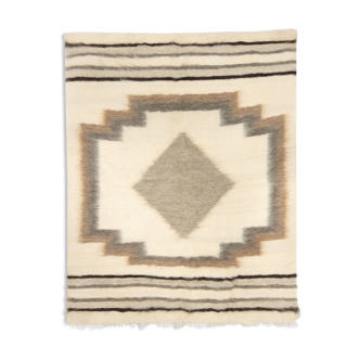 Patterned wool cover 207 x 185 cm