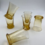 Six verres à shooter en verre jaune