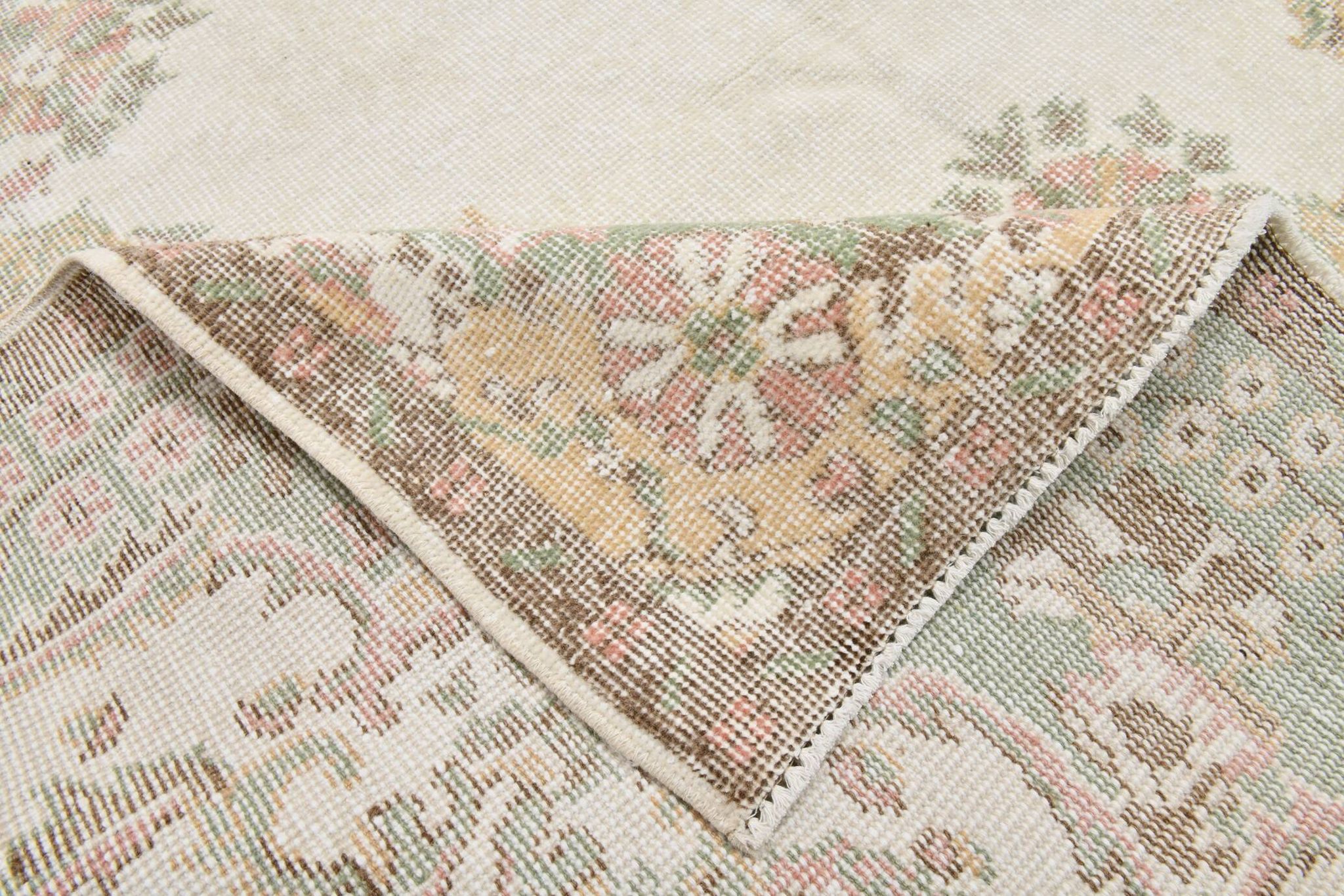 Tapis vintage à motif floral oriental beige et crème 6x11, 189x329 cm