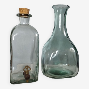 Duo of bottles/carafes, vintage