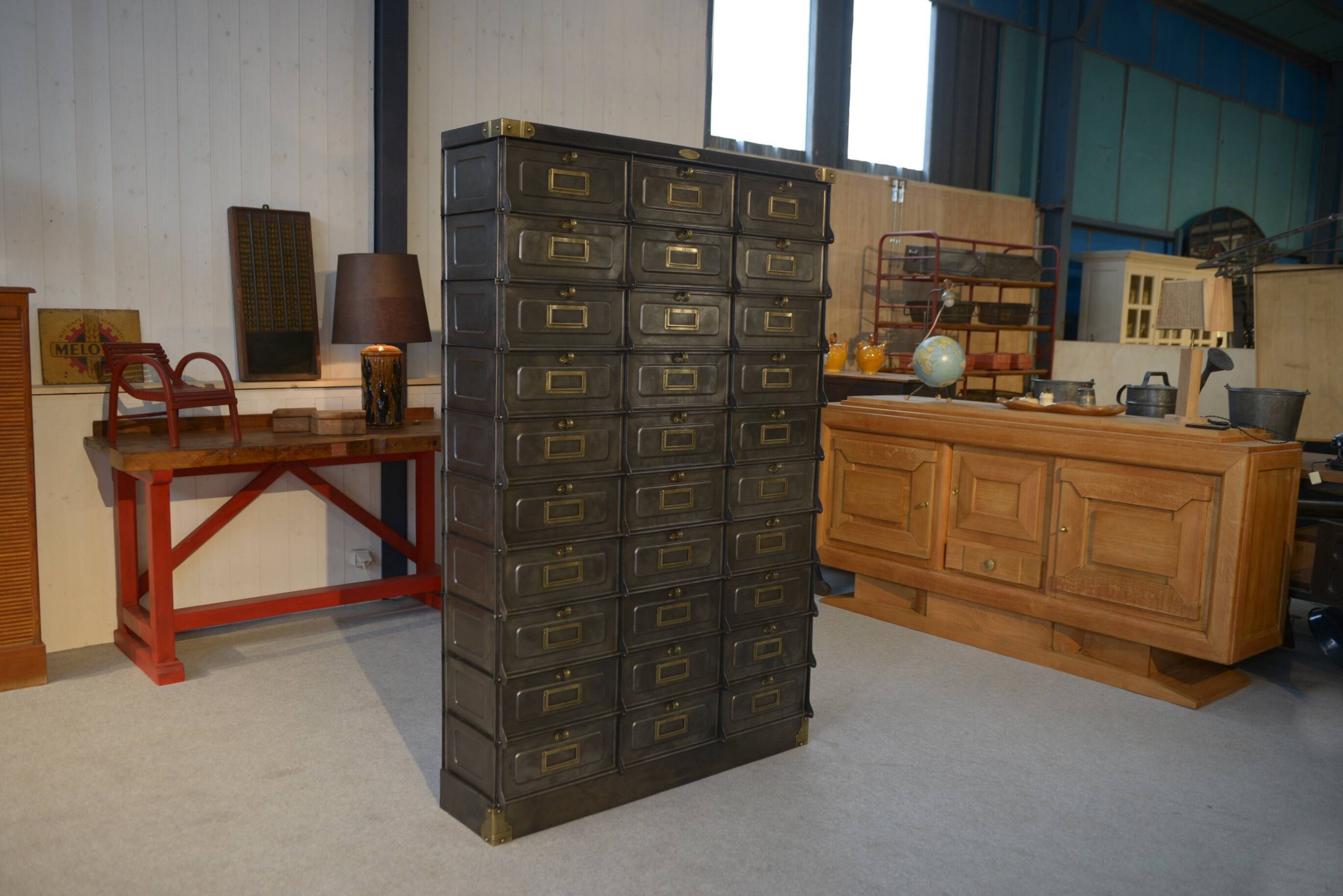 Meuble à clapets strafor travail français vers 1920's