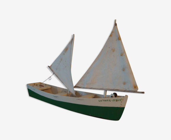 Bateau à voile en bois 1950