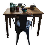 Solid pine table