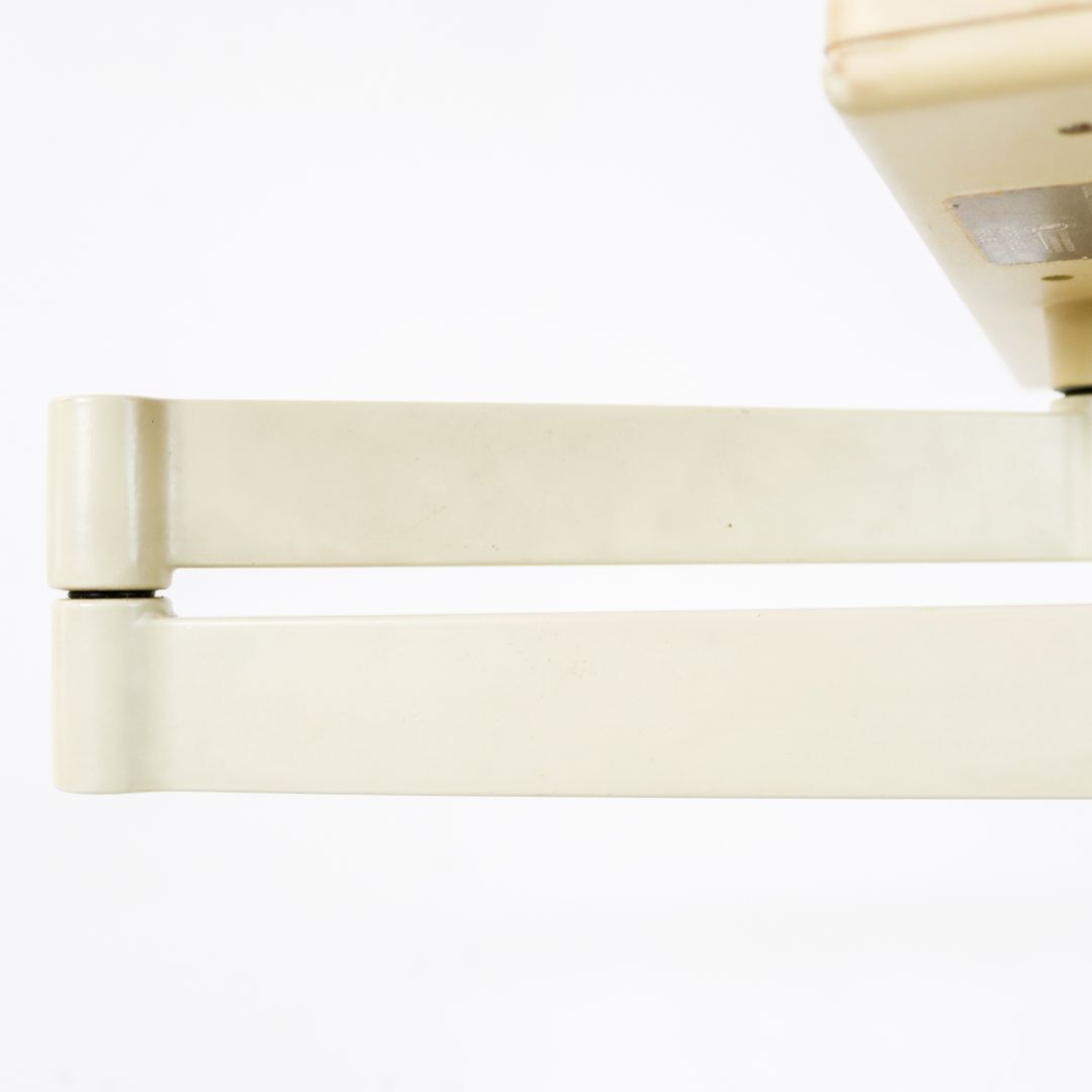 Desk Lamp model LT100LN Herman Miller