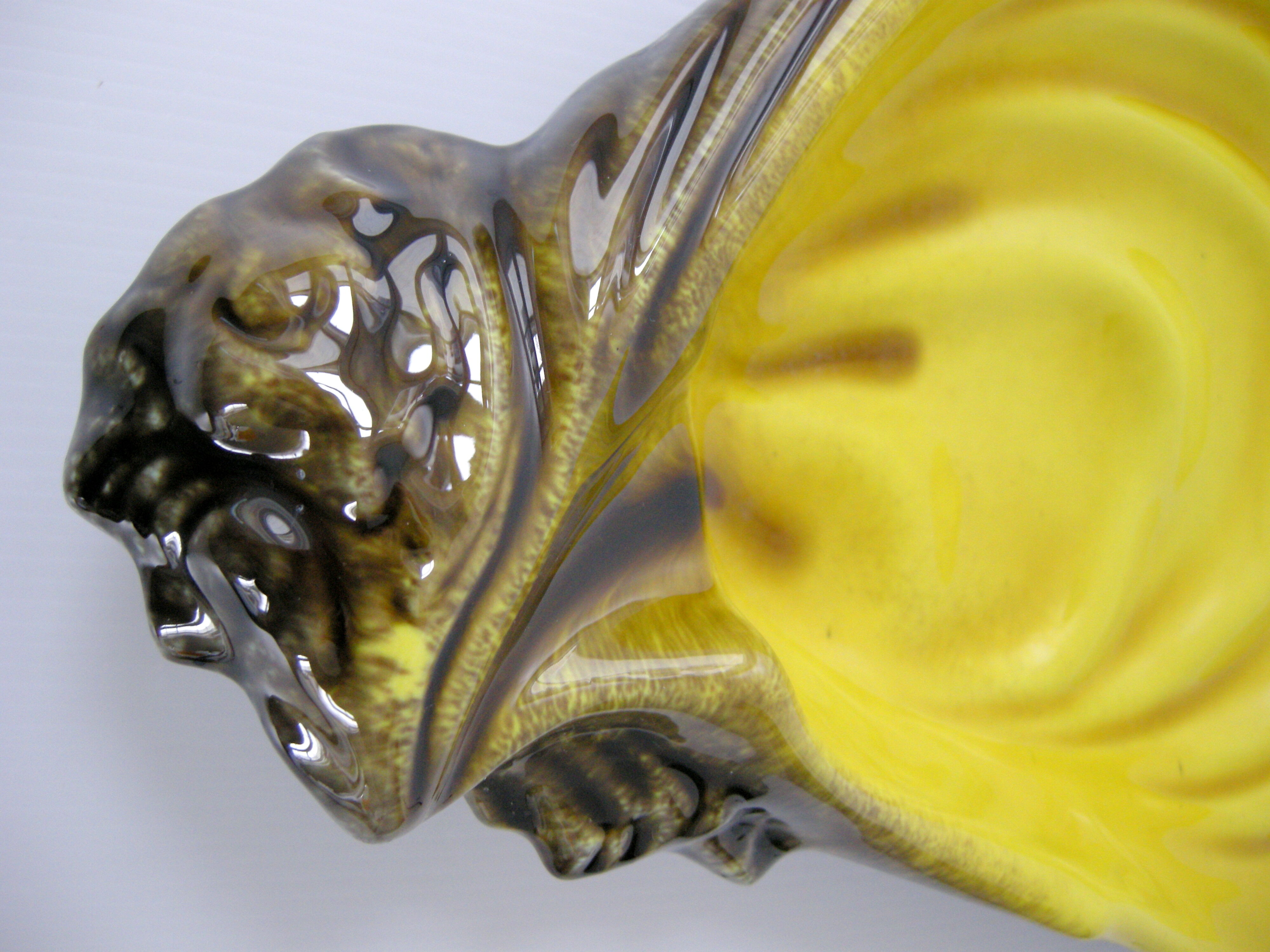 Vintage fruit cup 1950 ceramic shell