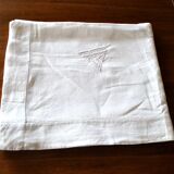 Vintage country tablecloth in embroidered cotton