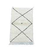 Beni Ouarain Berber carpet with black dot 77x145cm