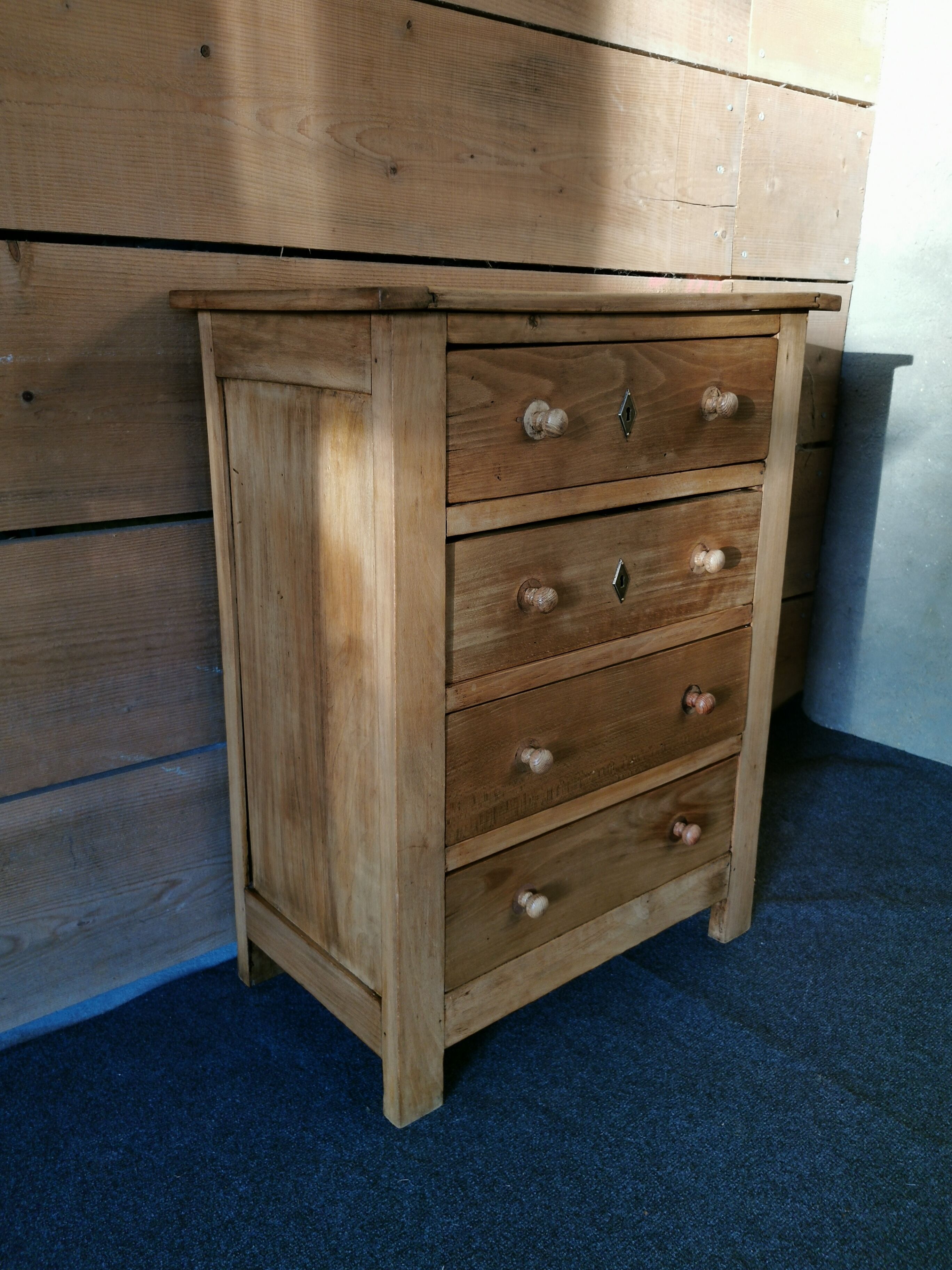 Commode