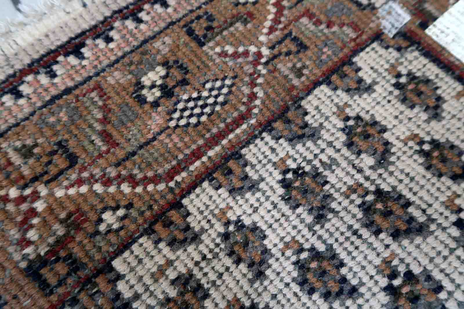 Vintage Indian carpet Seraband handmade 73cm x 143cm 1970s