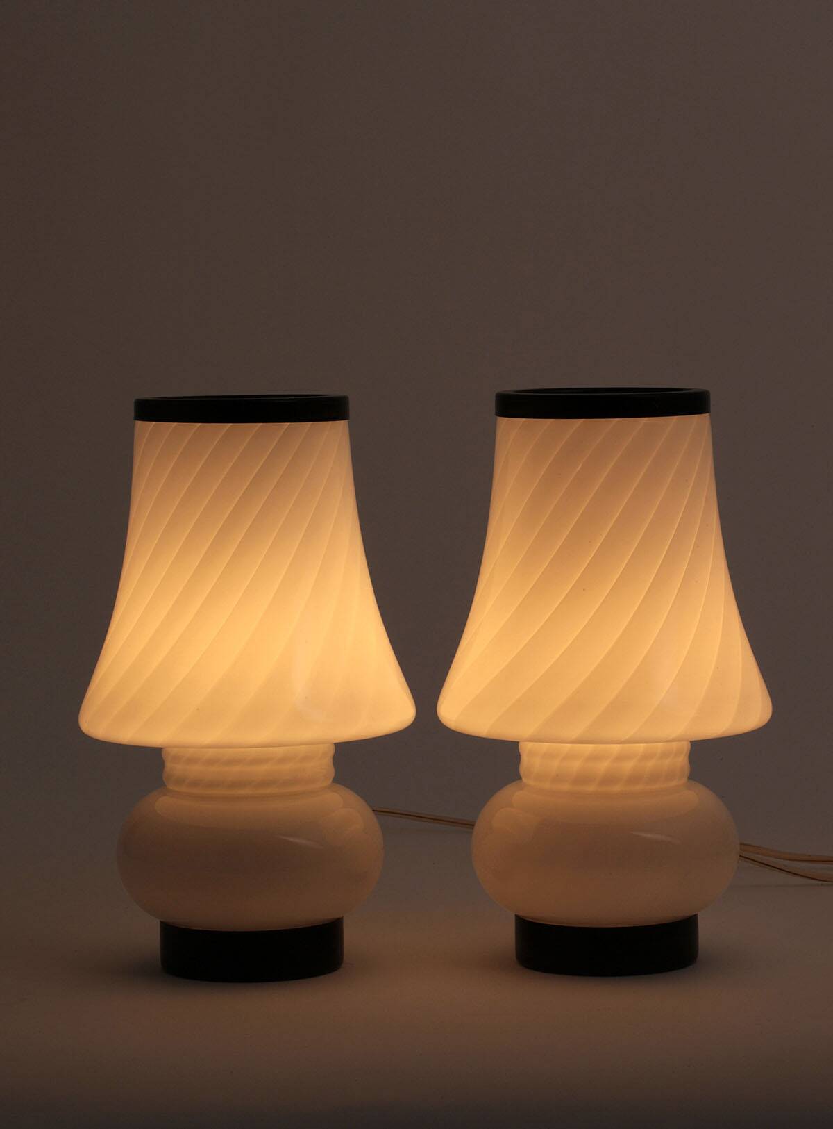 Mushroom lamps