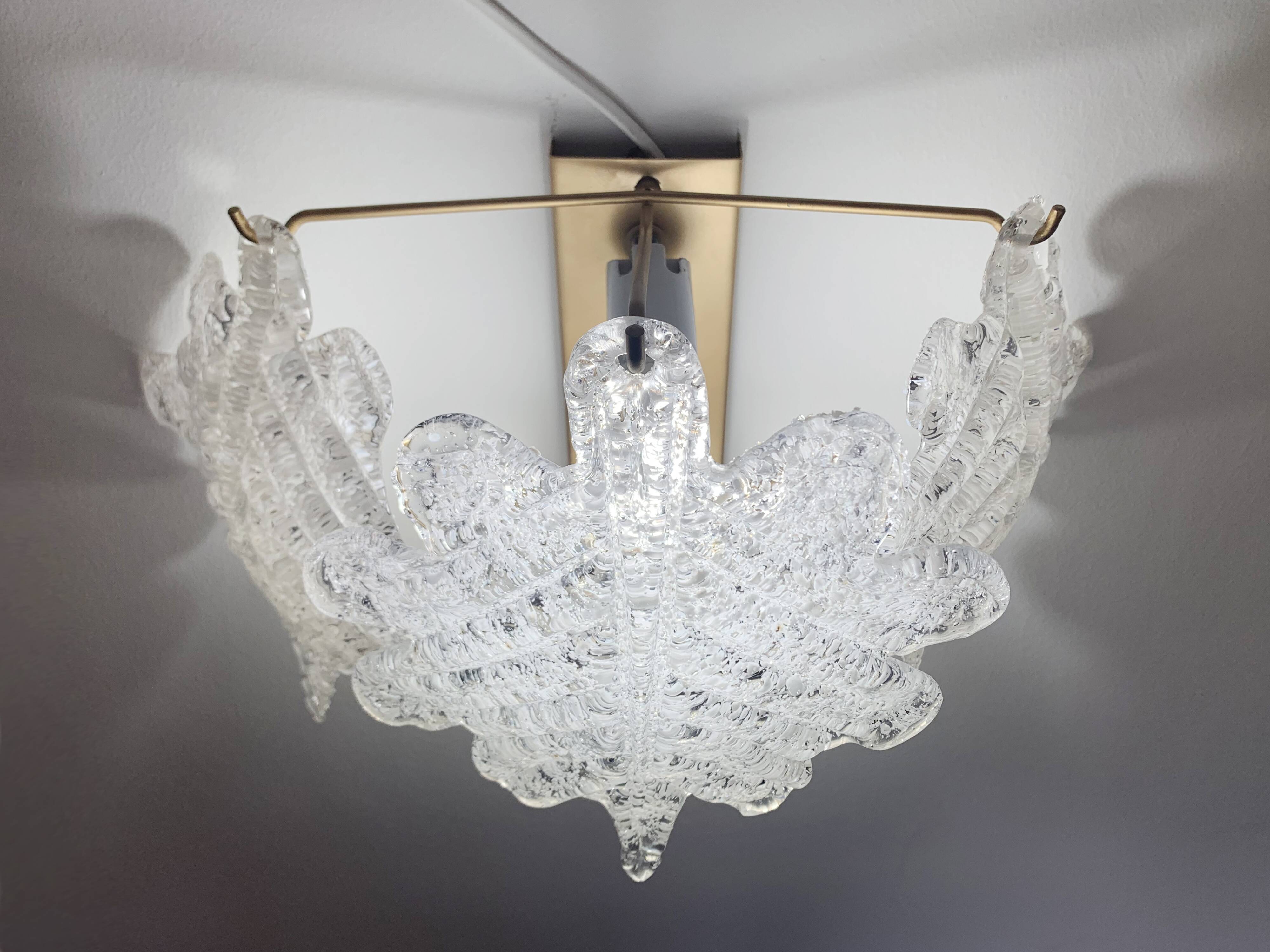 Paire d'appliques en feuilles de verre de Murano