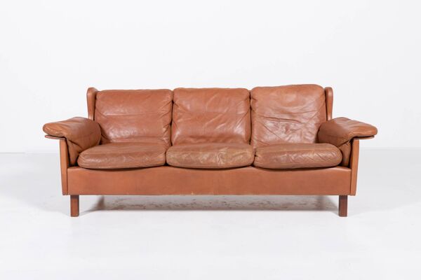 Canapé Wing en cuir cognac moderne danois des années 1970