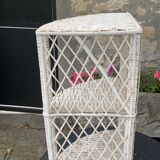 Corner shelf in rattan and vintage white wicker