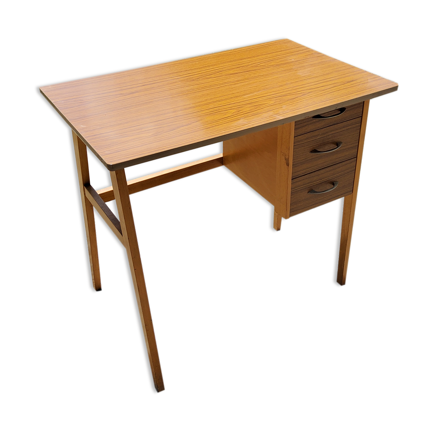 Office of the 50s in blond beech feet compass