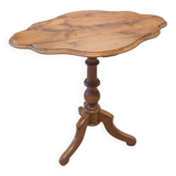 Violin side table in walnut