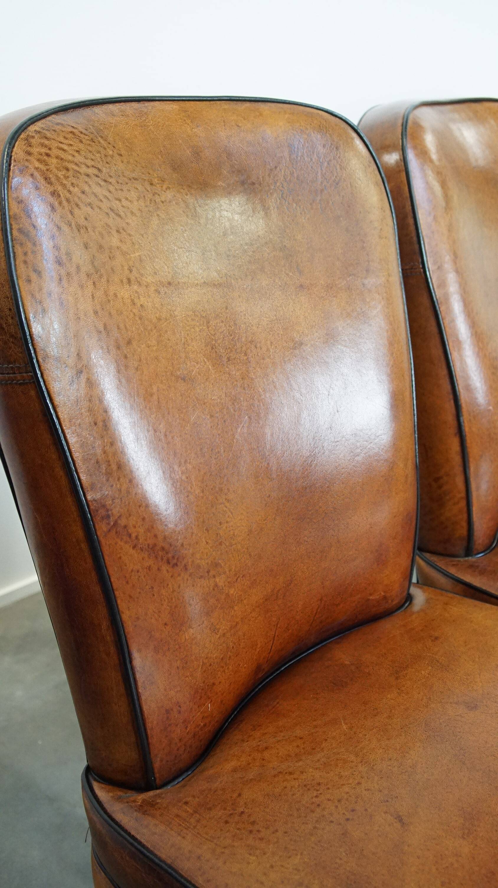 4 chaises de salle à manger en cuir de mouton marron