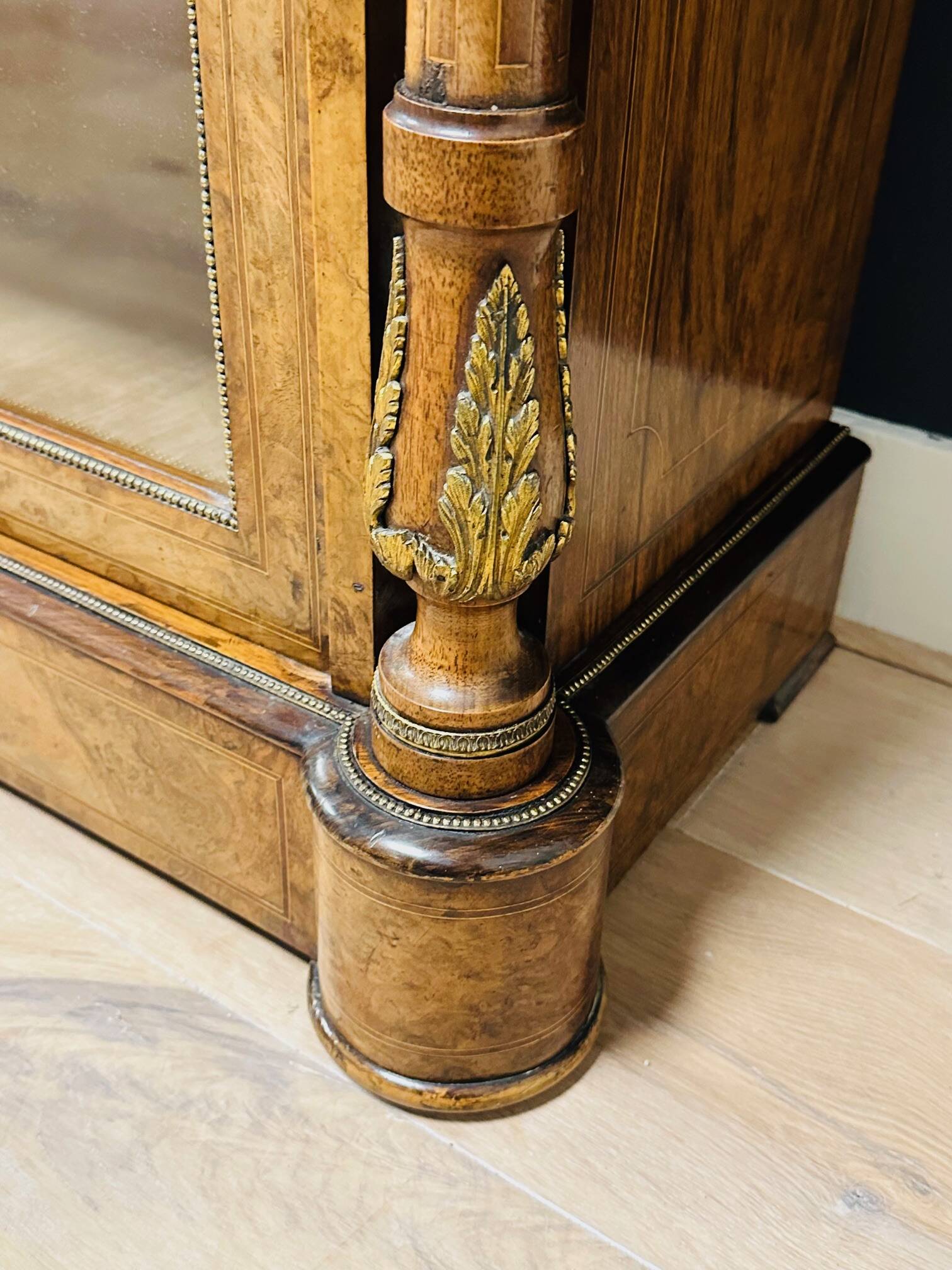 Bibliothèque ancienne