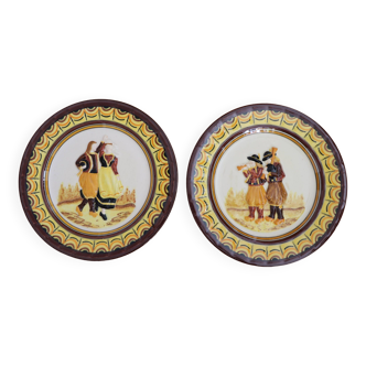 Set of 2 Breton plates – Henriot Quimper