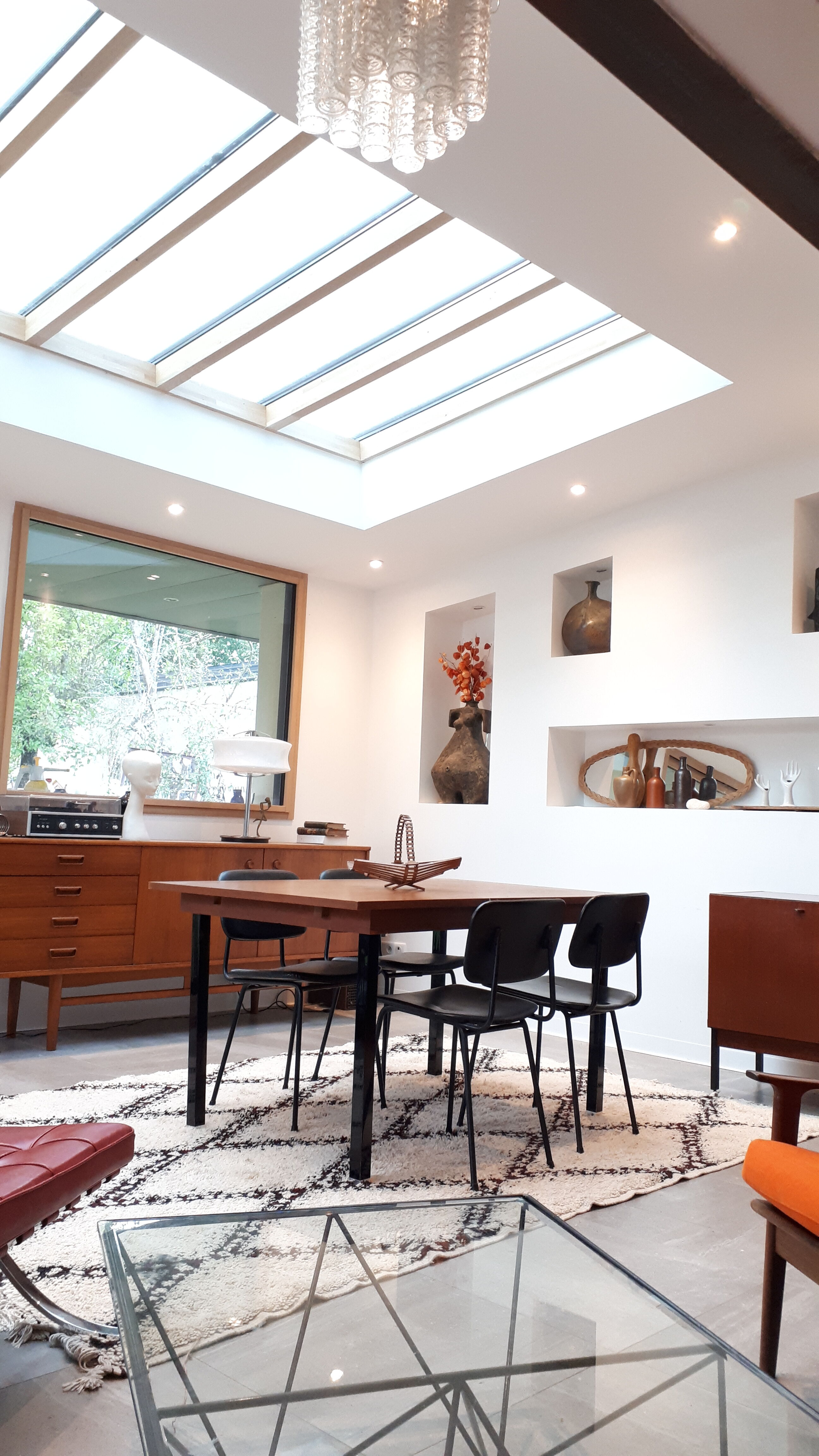 Modernist design table from 1959