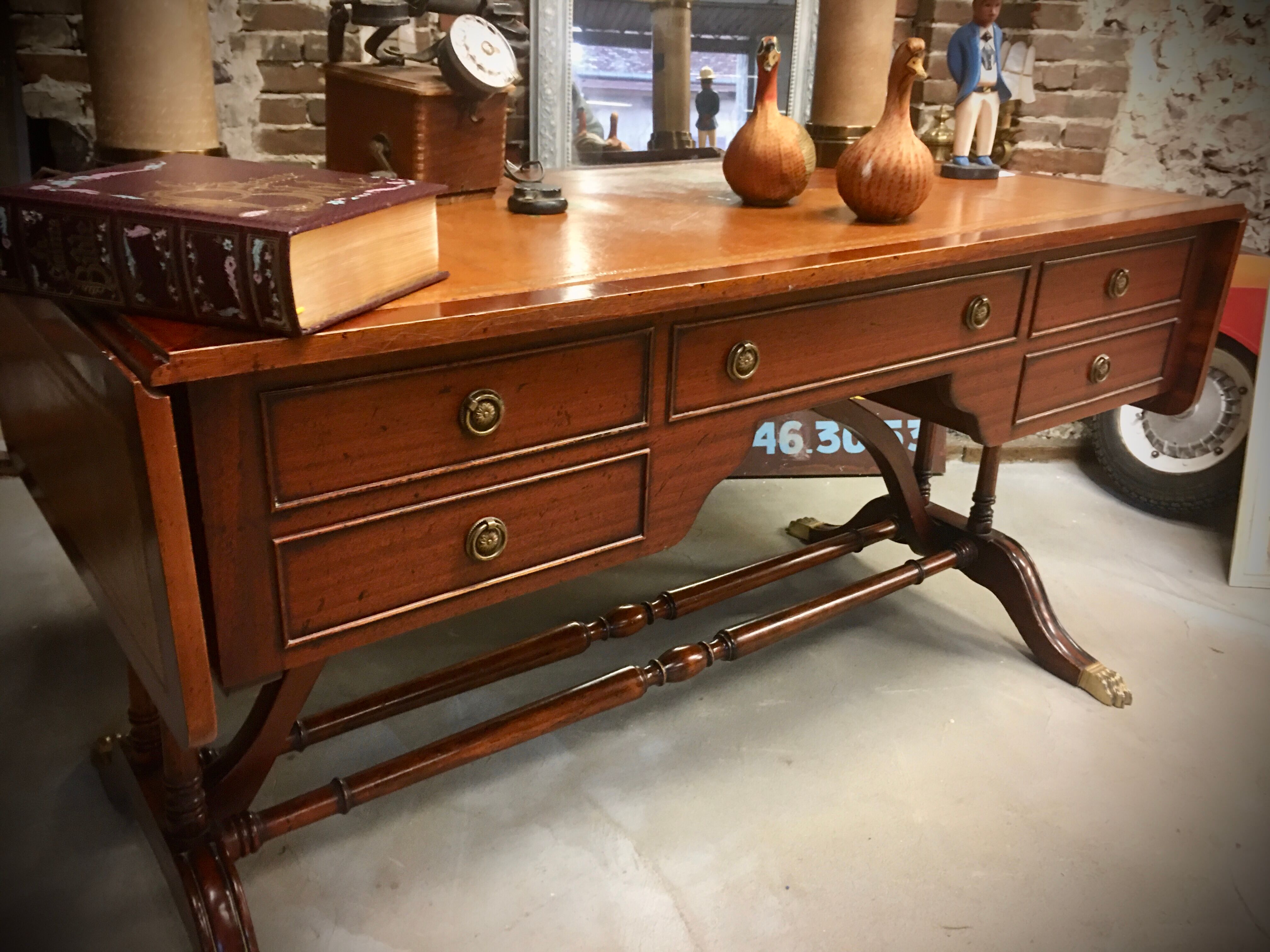 English style office