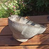 Trilobed cement planter