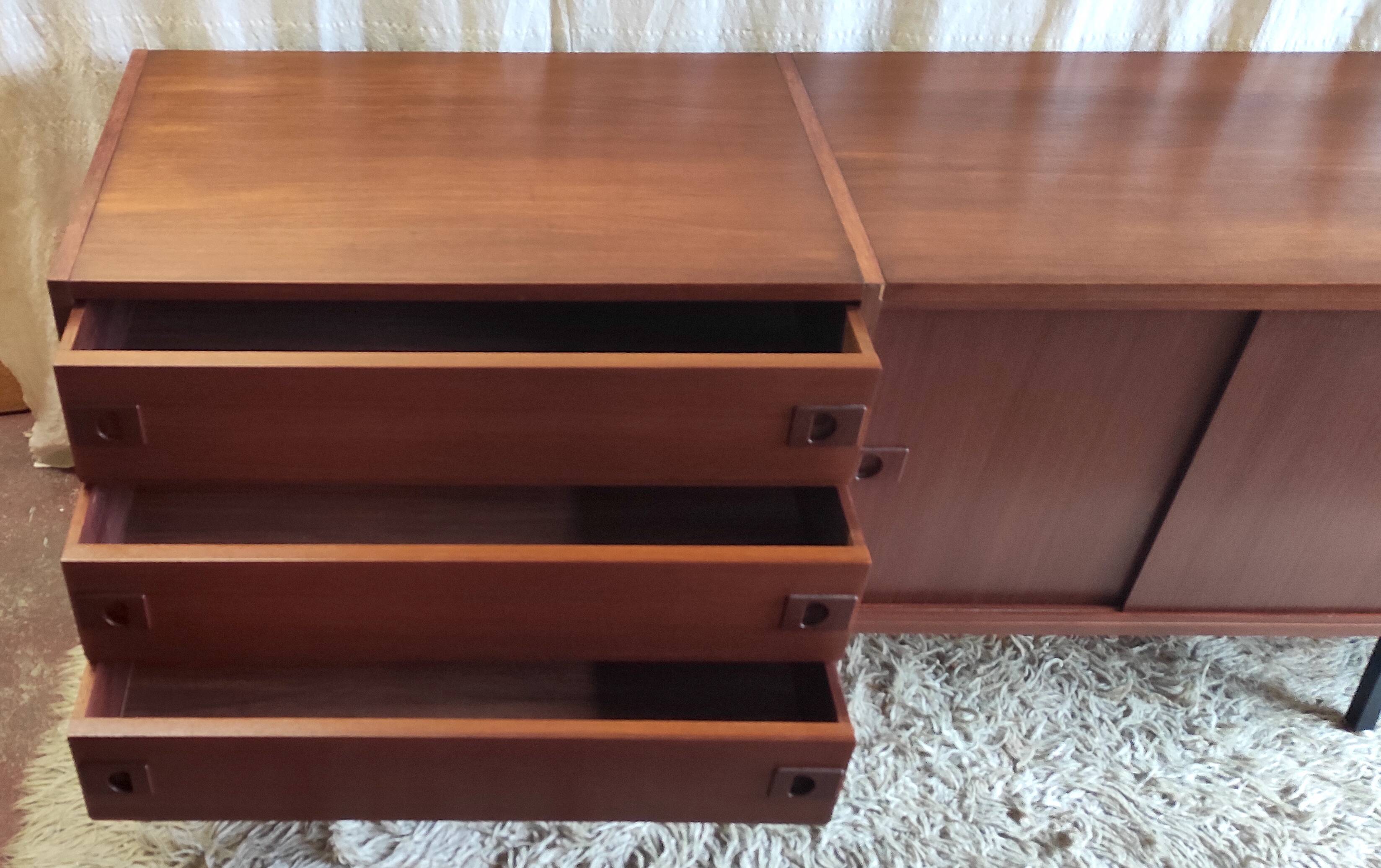 Enfilade moderniste en teck par René-Jean Caillette - années 50/60