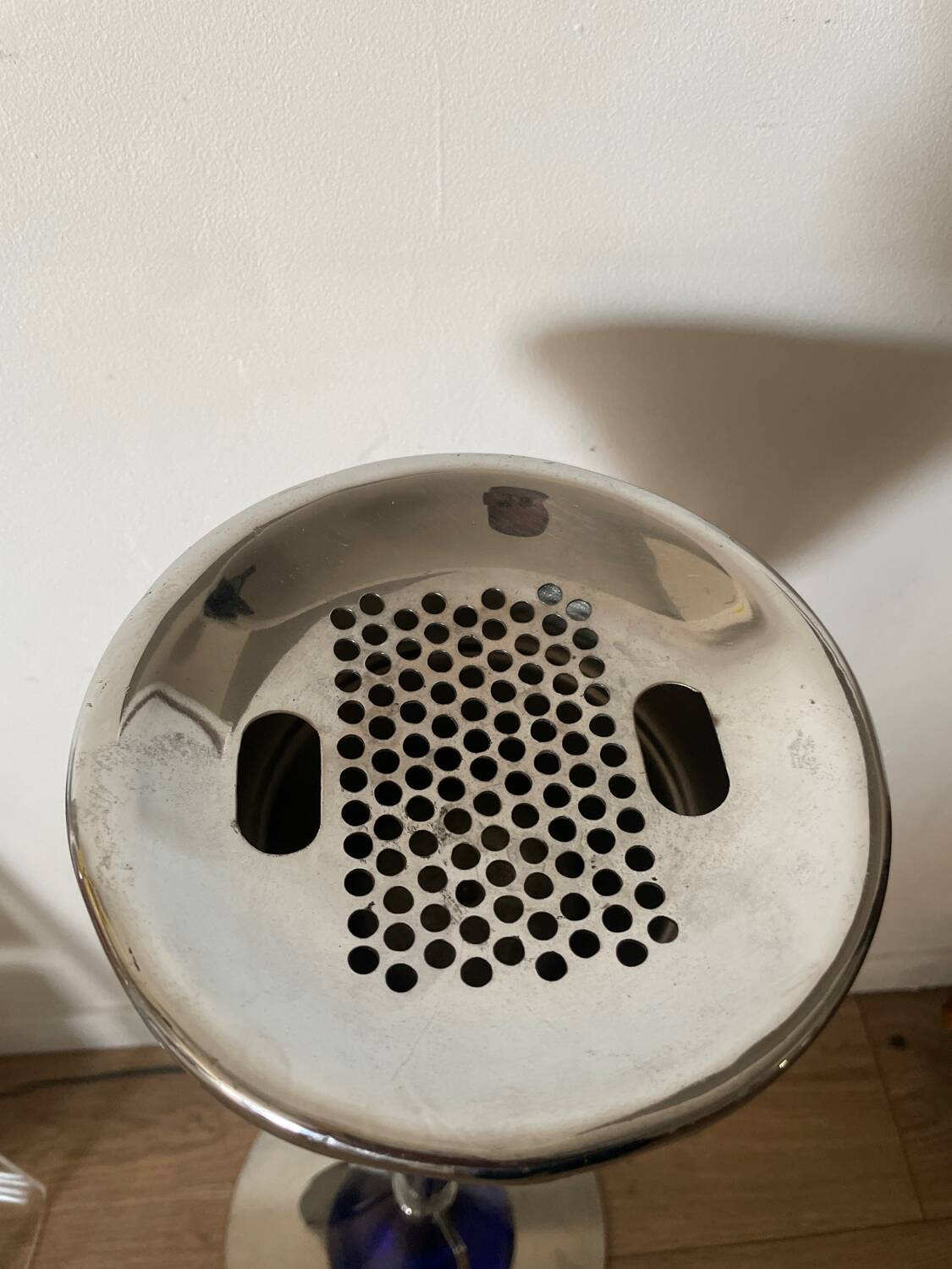 Cendrier Space Age contemporain