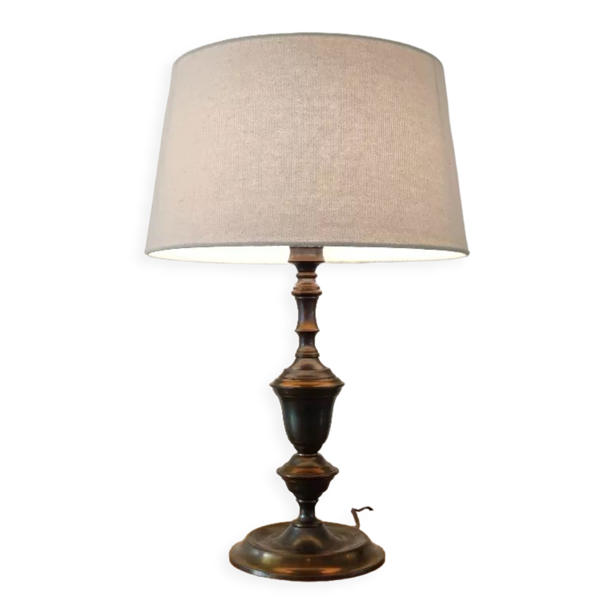Lamp to table in red copper