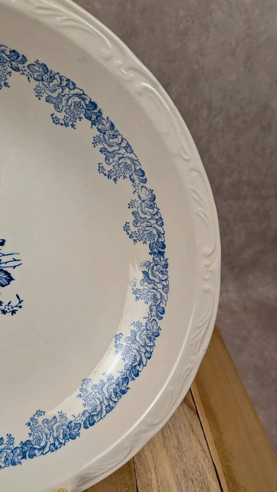 Round plate Digoin-Sarreguemines model Clovis