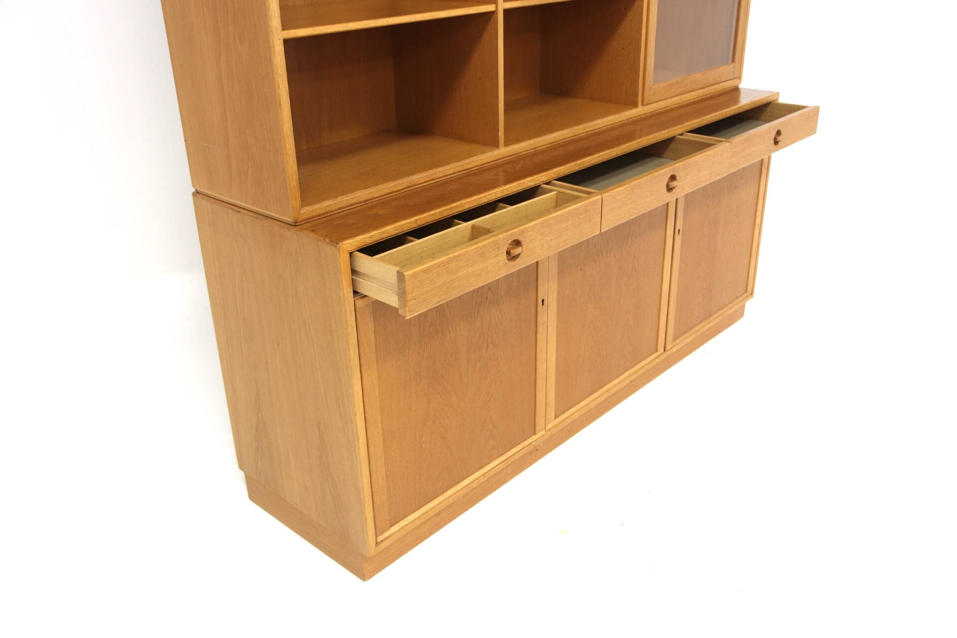 Bibliothèque scandinave en chêne, Skaraborgs Möbelindustri, Suède, 1960