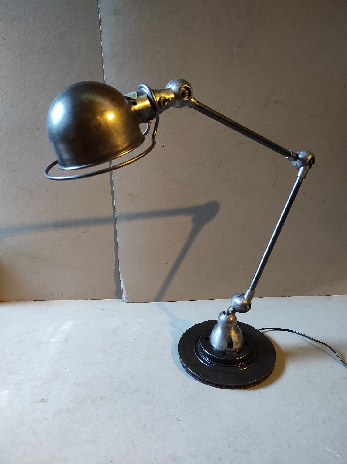 Workshop lamp Jieldé 2 industrial arm patina graphite rifle barrel