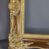 Large frame Louis XV style wood and gilded stucco patinated 78x69 cm, leaf: 55.5x46.5 cm