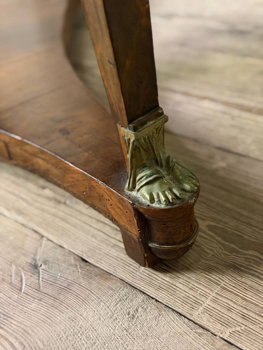 Empire pedestal table in mahogany and bronze, Saint-Anne grey marble with groove, circa 1800
