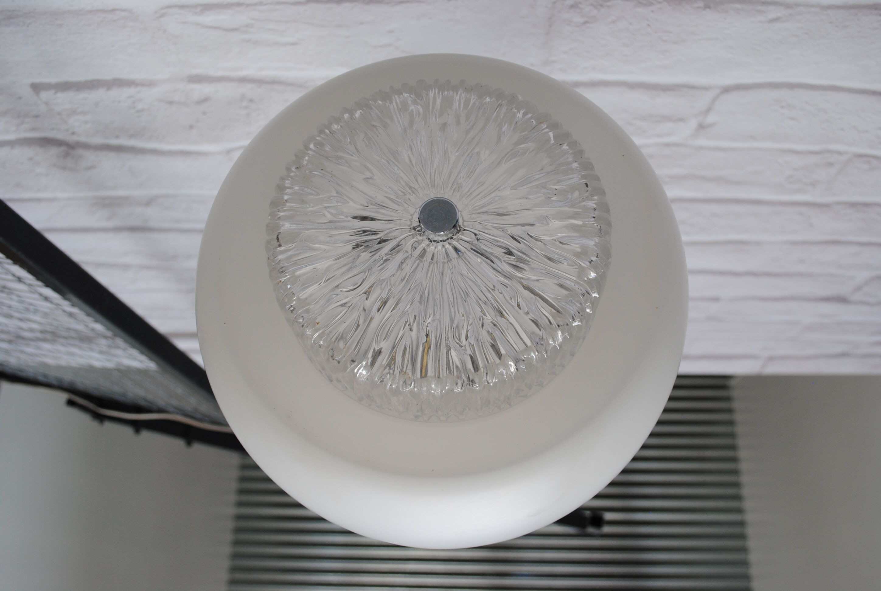 Vintage glass suspension