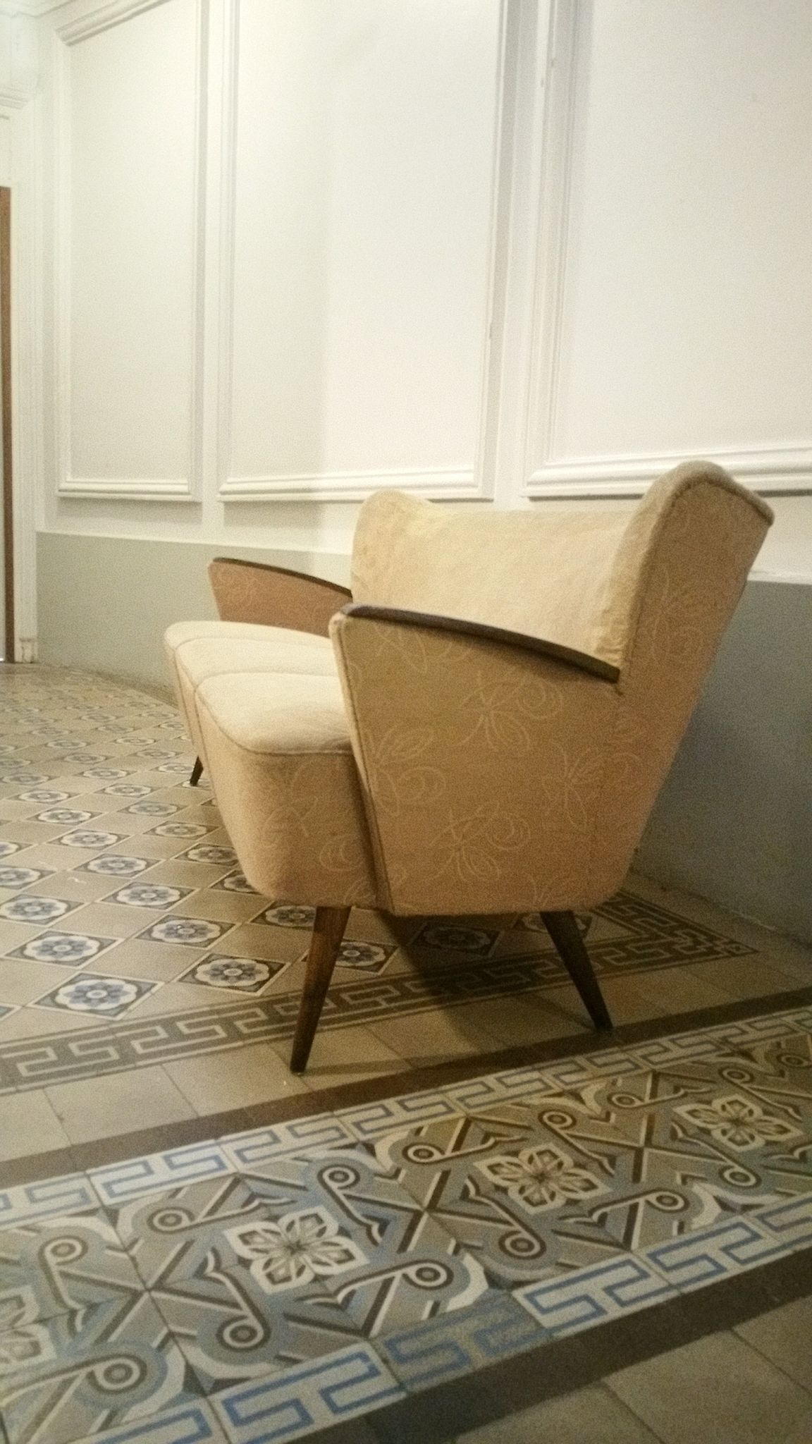 Sofa Scandinavian cocktail
