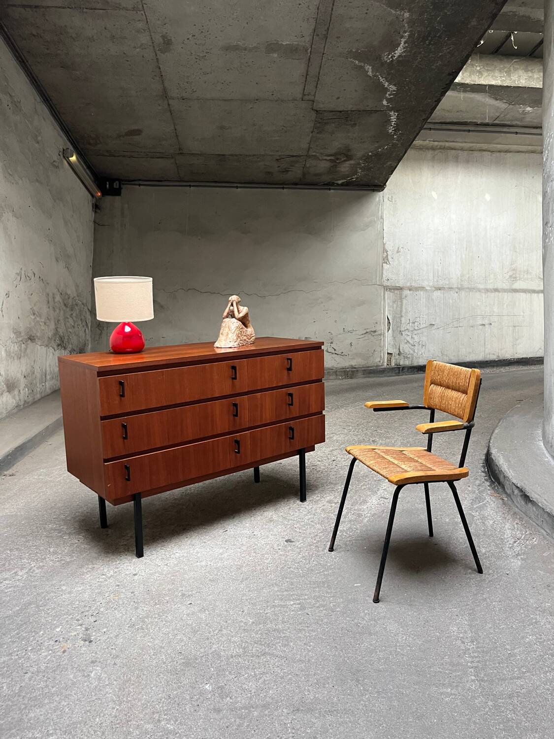Vintage wood veneer chest of drawers 1960