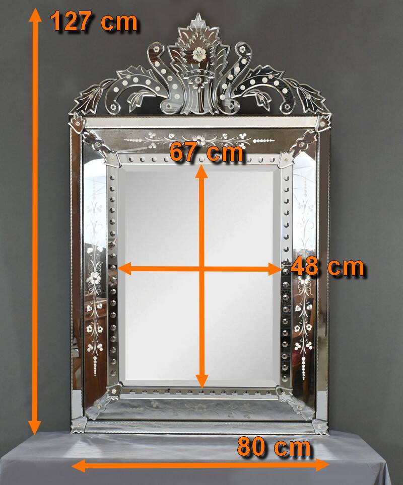 Important Venetian Pedimented Mirror, Italy – Early 20th Century