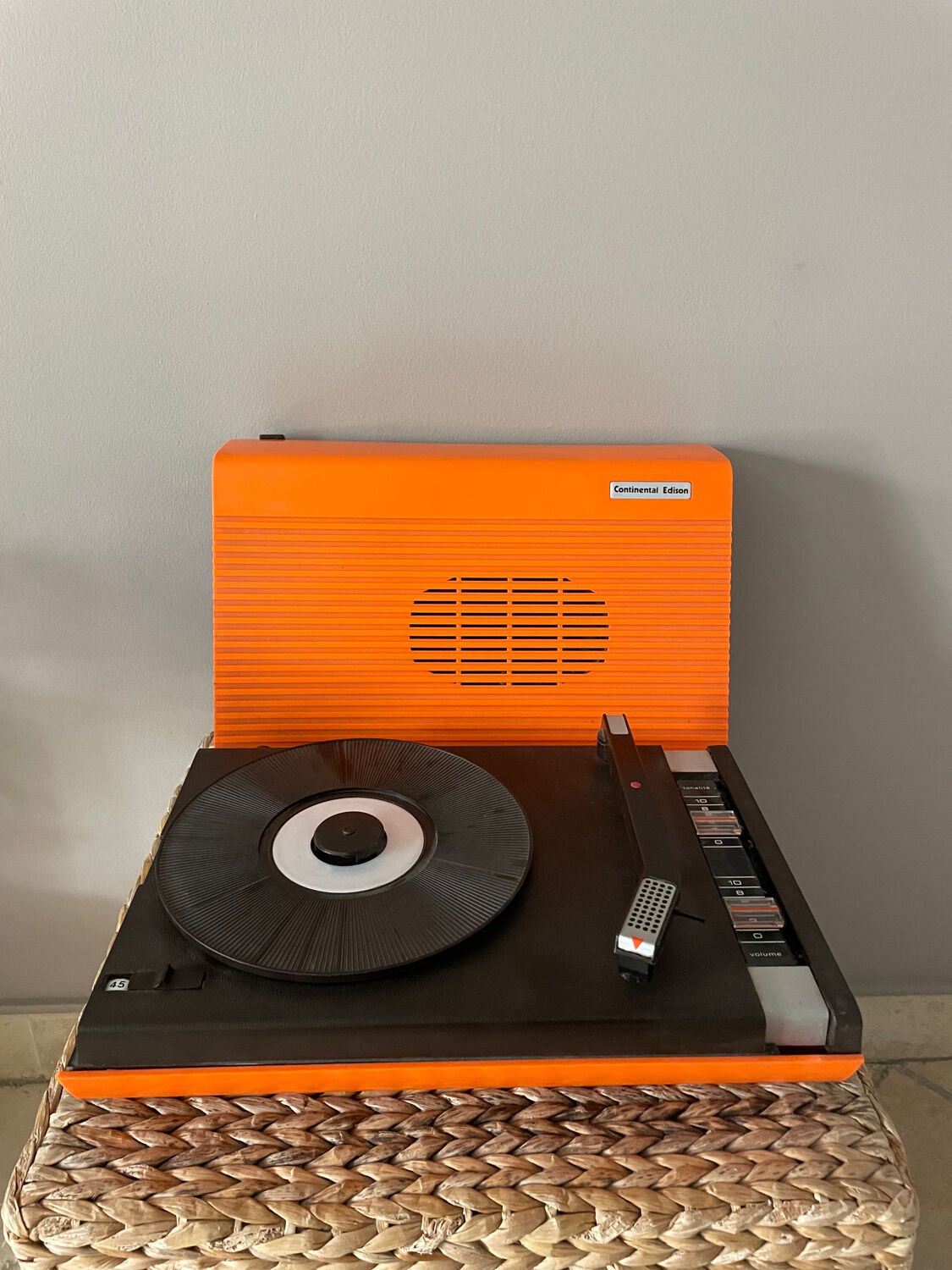 Edison continental record player