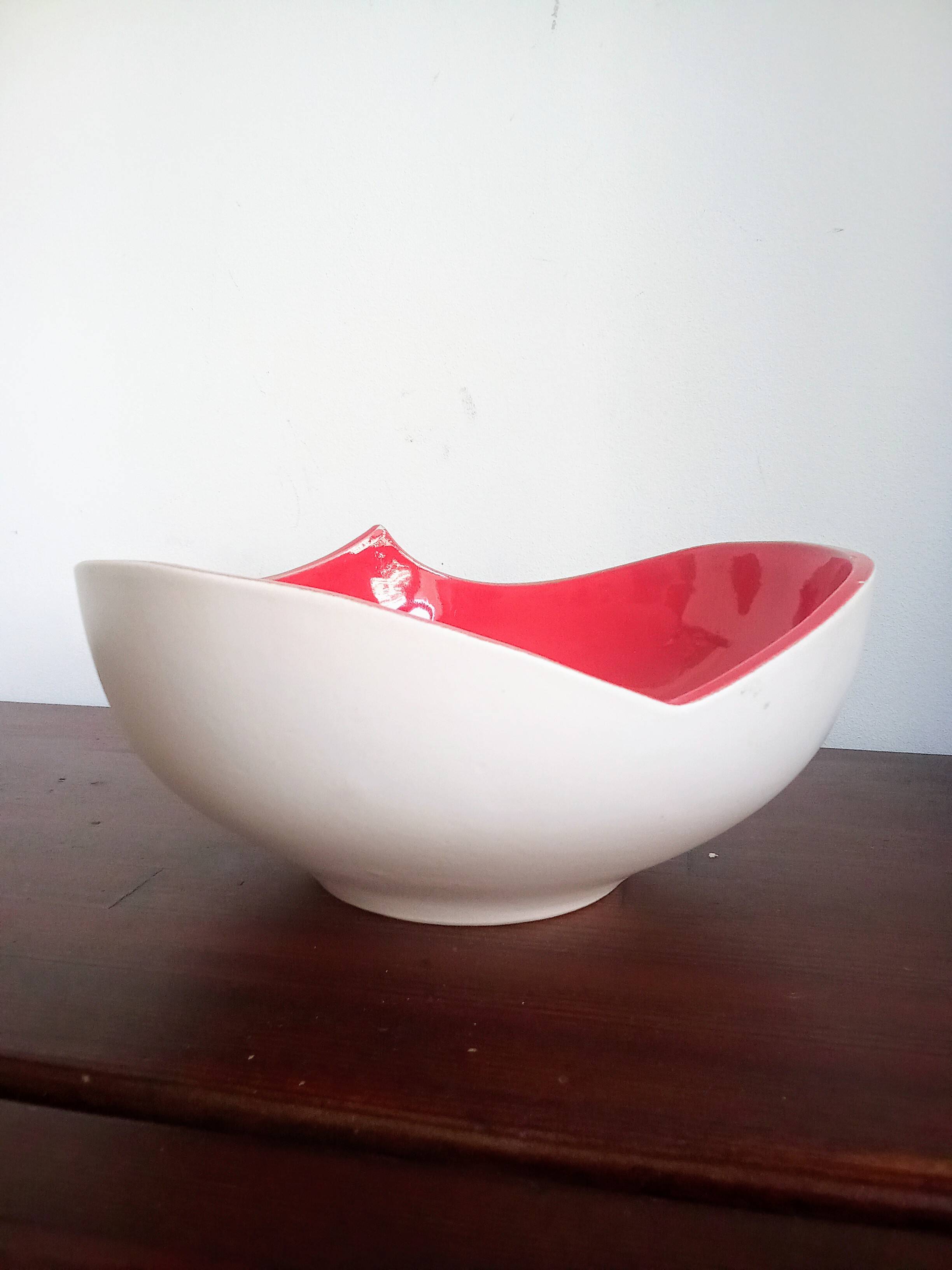 Fruit bowl by Pol Chambost