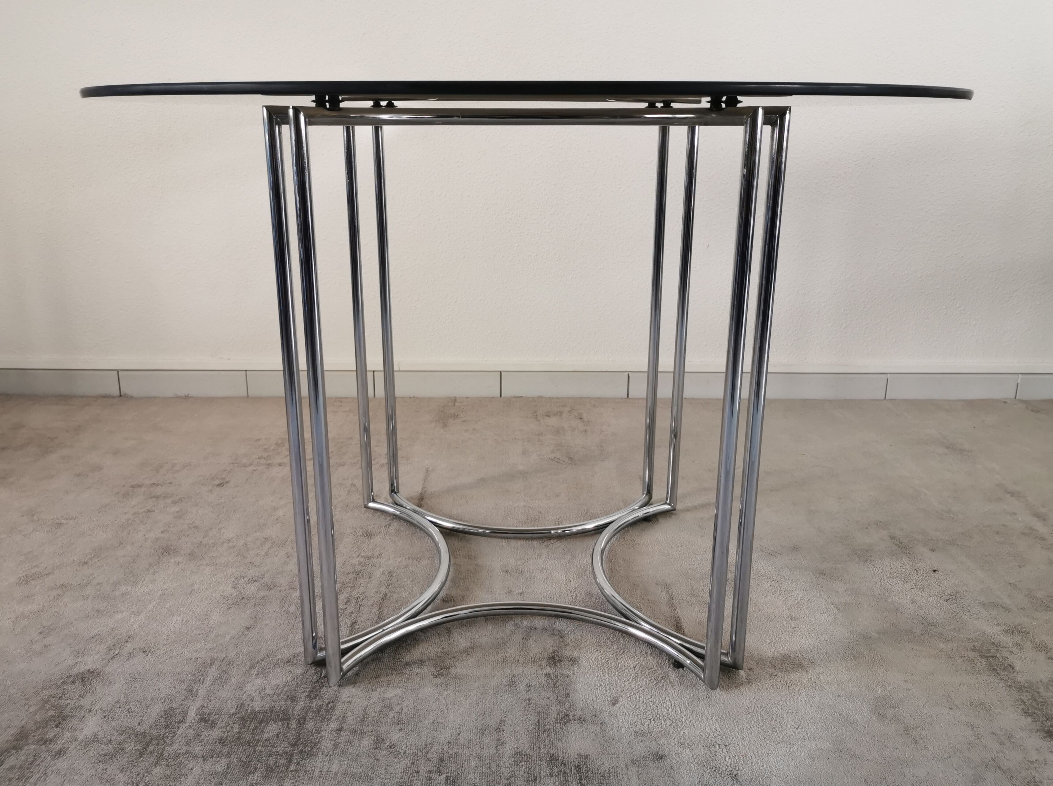 Bauhaus-style dining set from the 70s