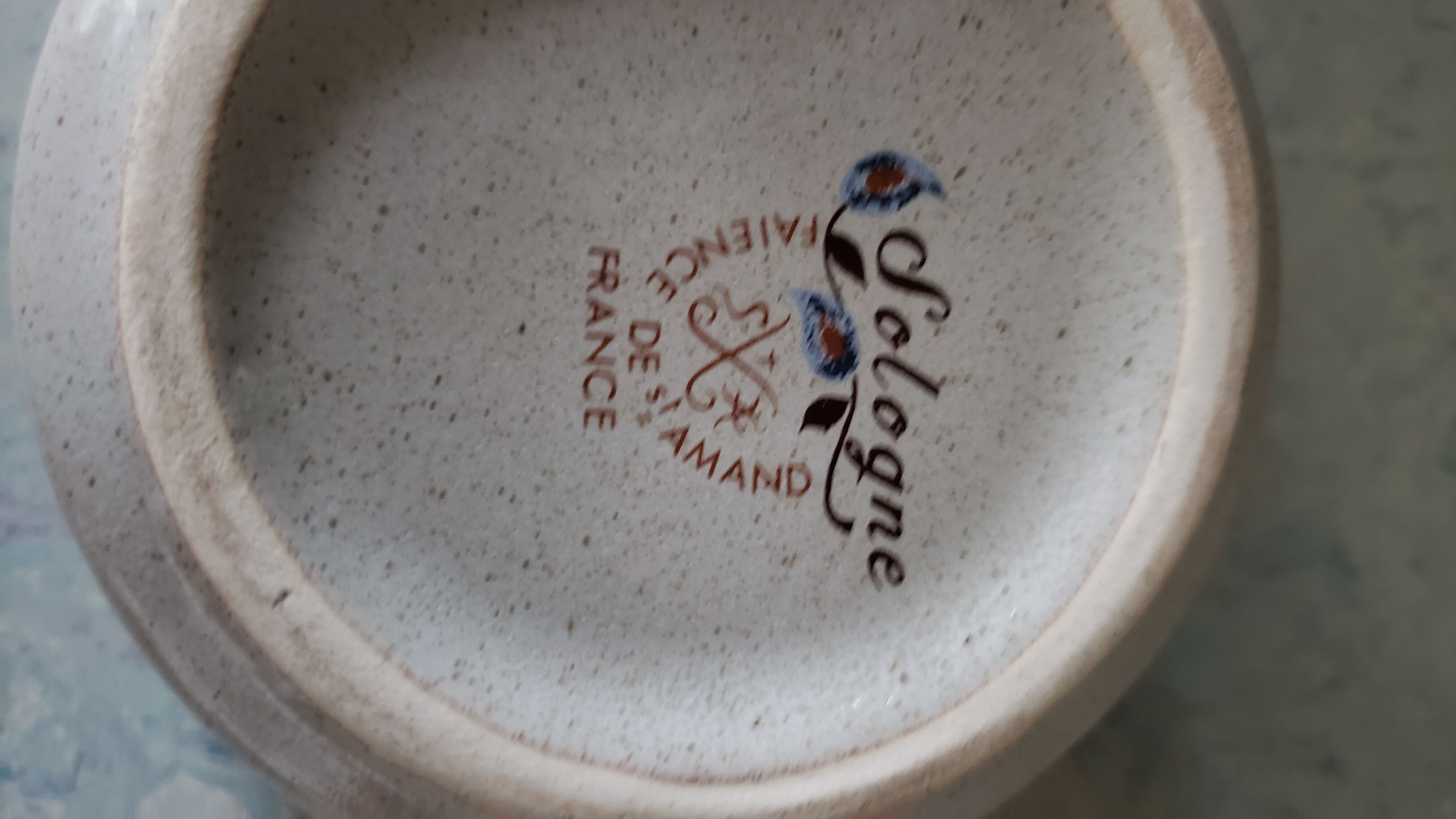 Small pitcher spout Saint Amand