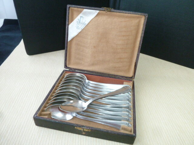 Box of 12 teaspoons in silver metal Art Deco style