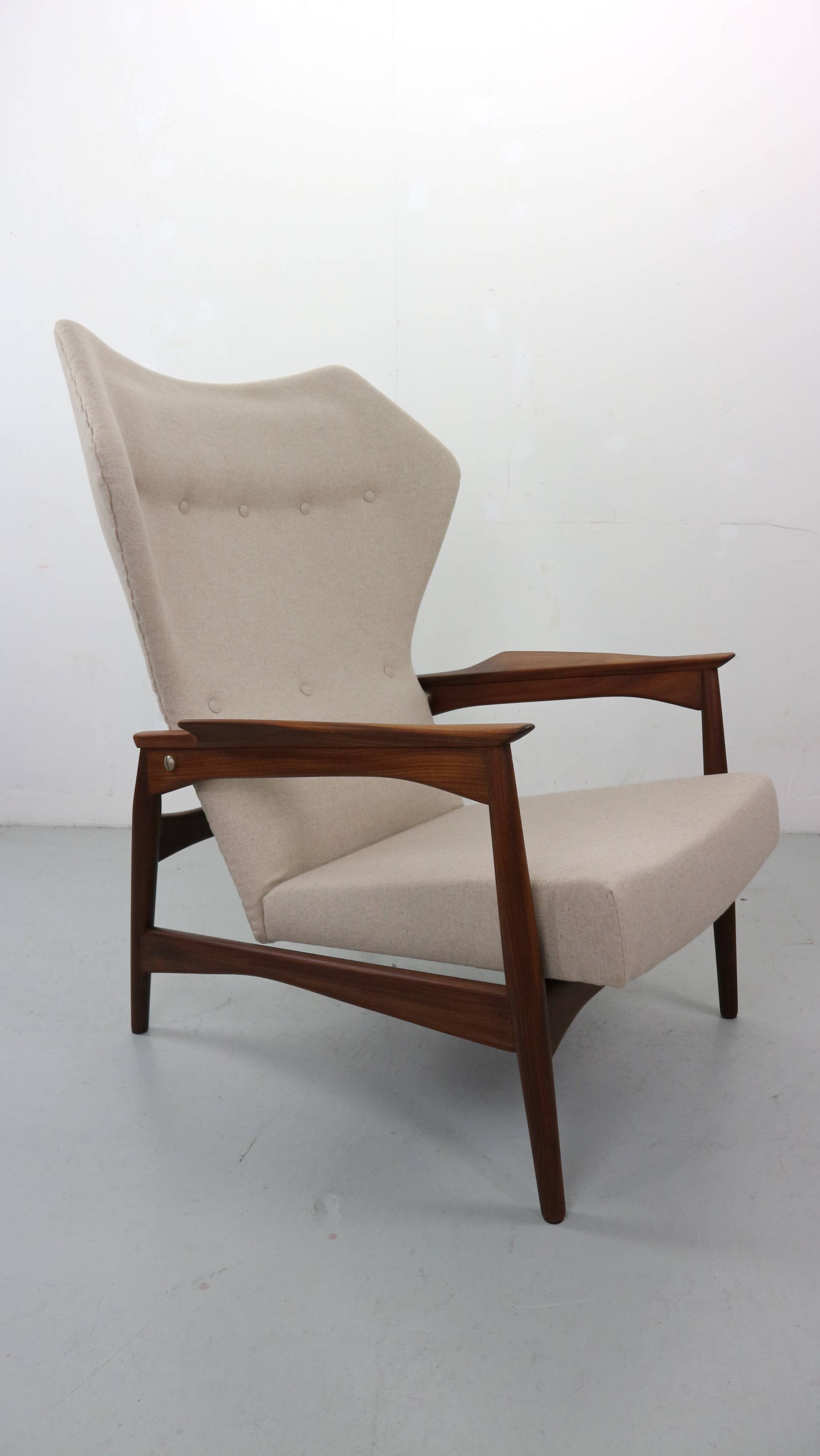 Danish adjustable wingback lounge chair in teak by Ib Kofod Larsen