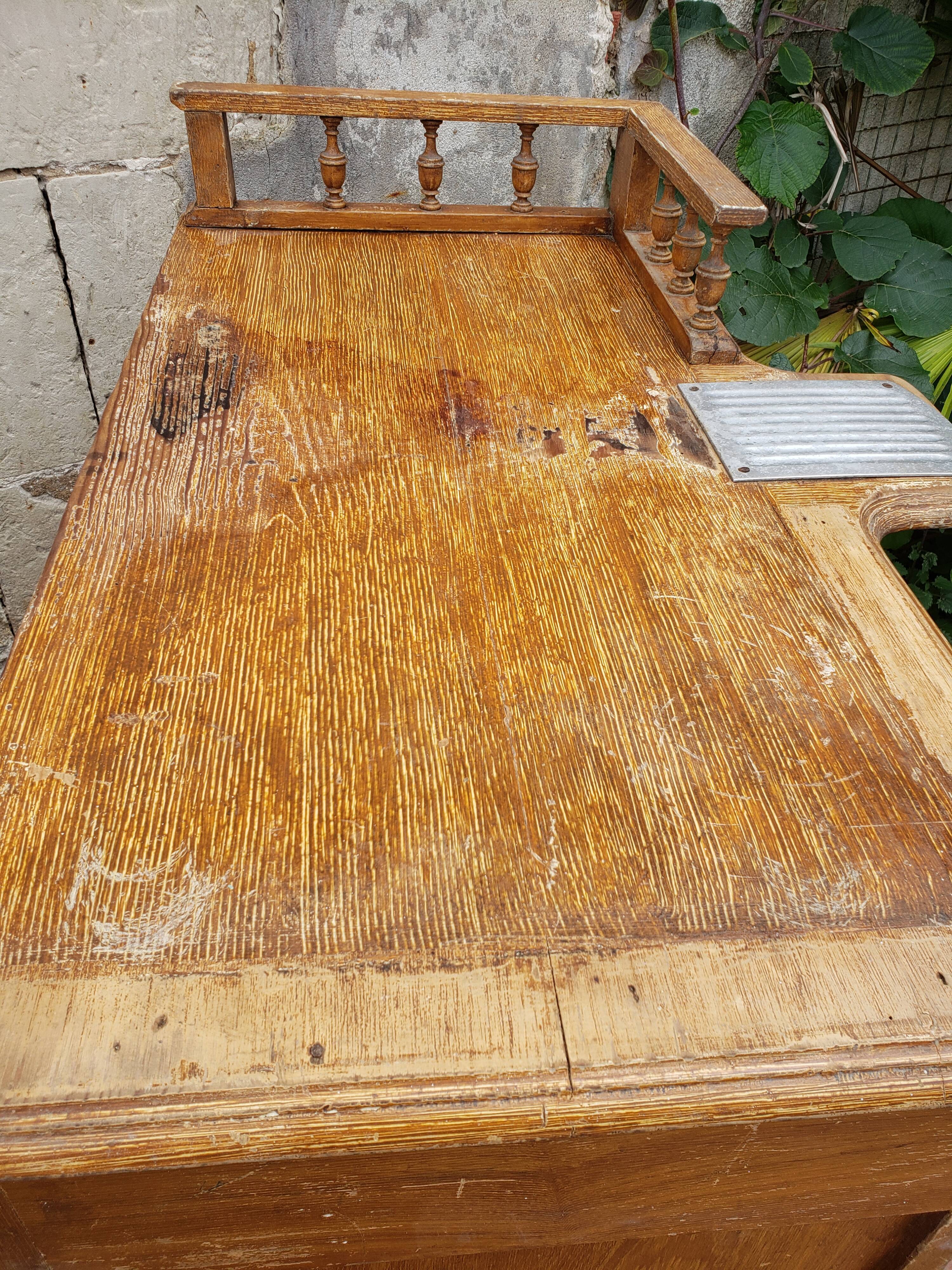 Counter box store furniture store 1900