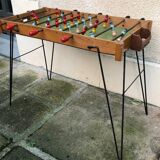 Table football on folding feet