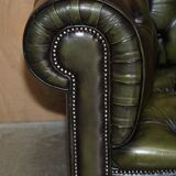 Chesterfield sofa in renovated leather, Regency style from the 1950s.