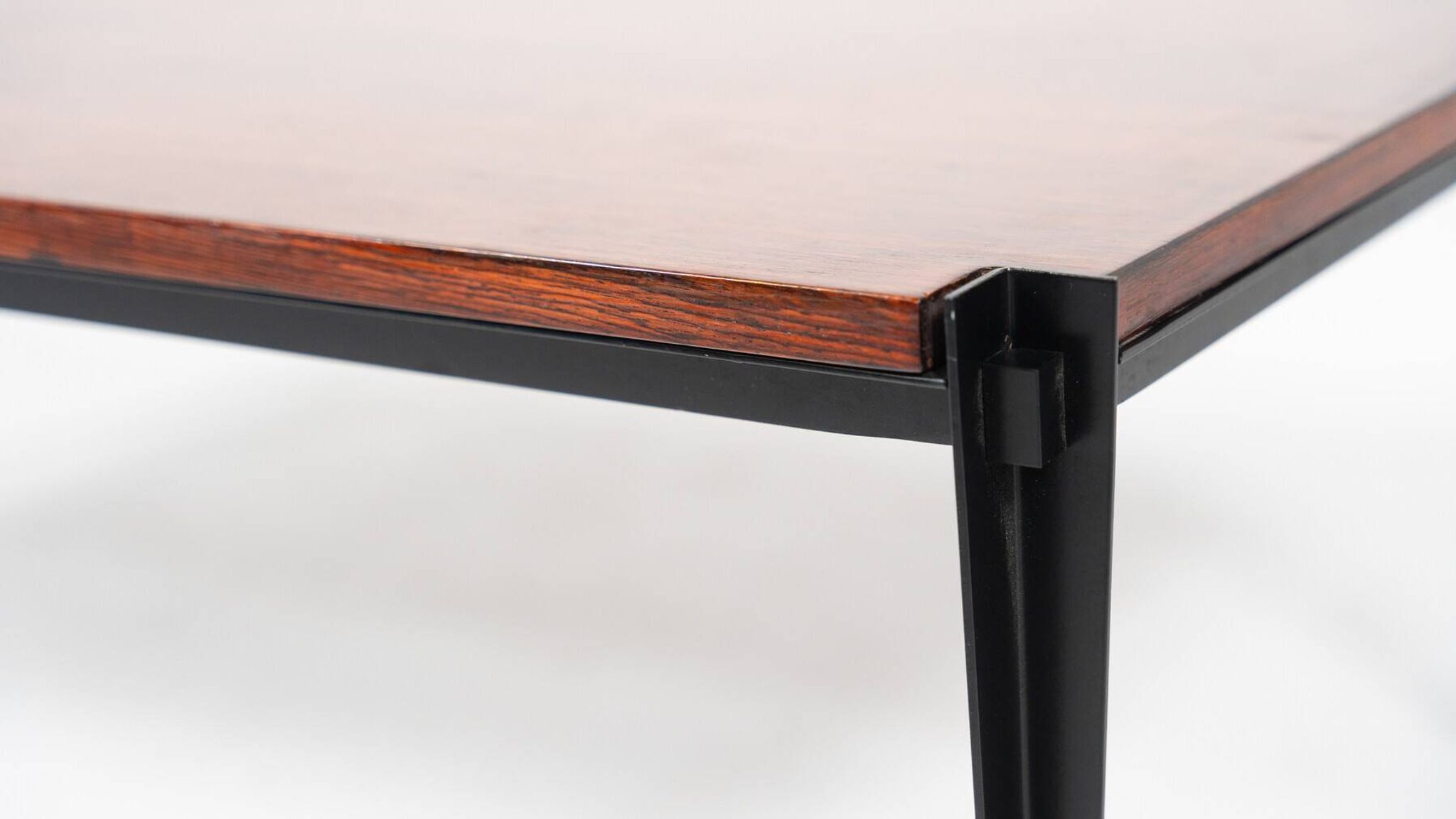 Mid-Century Modern Wooden Coffee Table by Osvaldo Borsani, Italy